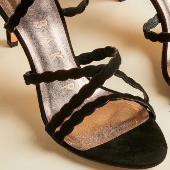 NEW Ted Baker London LILLYS Scallop Suede Sandals - Picture 9 of 9